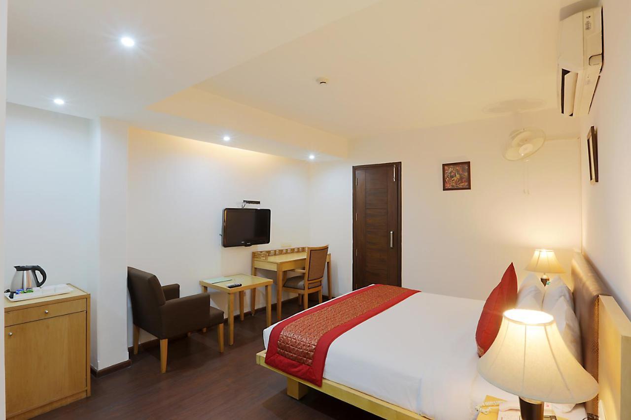 Hotel Arch International New Delhi Exterior photo